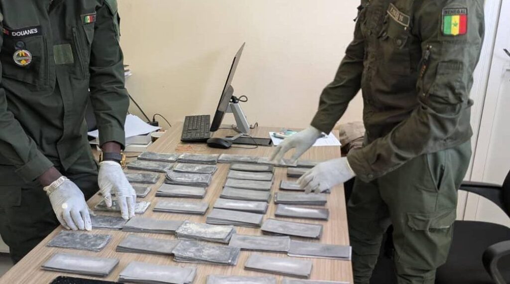 Un artiste et un marabout au cœur d&rsquo;un sca.ndale de 20 millions de faux billets