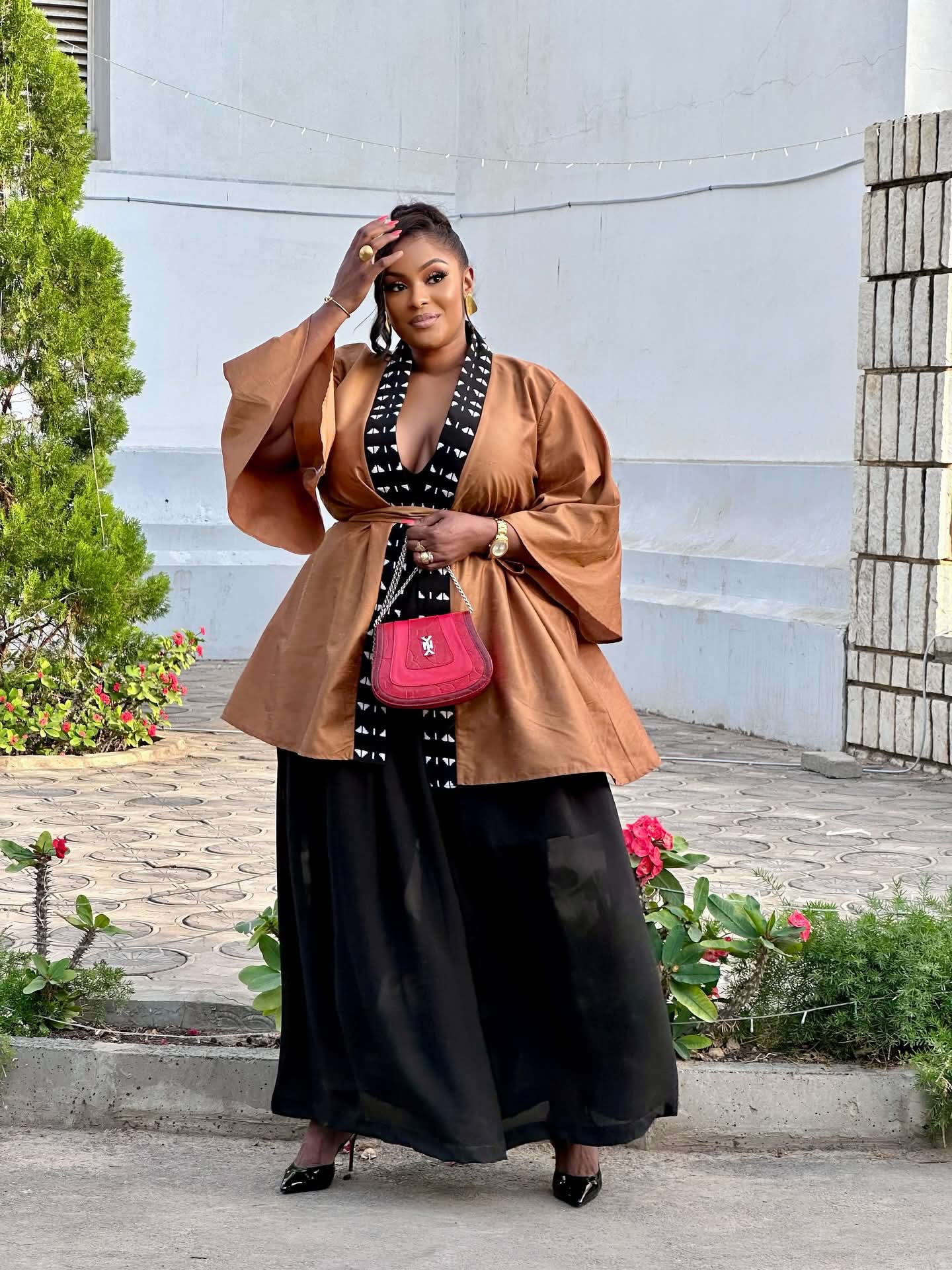 Keisha enflamme la toile avec son look chic et tendance