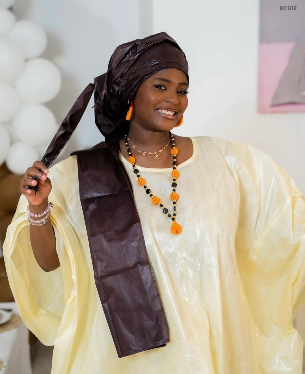 (Photos)- L’actrice Virginie s’affiche en boubou traditionnel peul.
