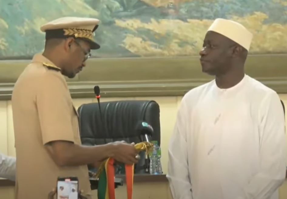 Dakar : Un « fall » décisif pour Pastef, Abass nouveau maire de la capitale…