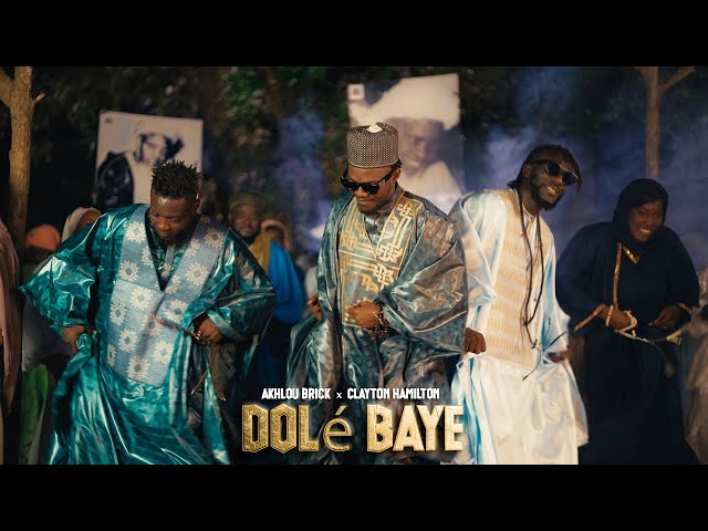 Akhlou Brick feat Clayton Hamilton dévoile le clip « Dolé Baye »