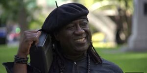 (Clip officiel) – « Tolouway », le magnifique clip de Elage Diouf…