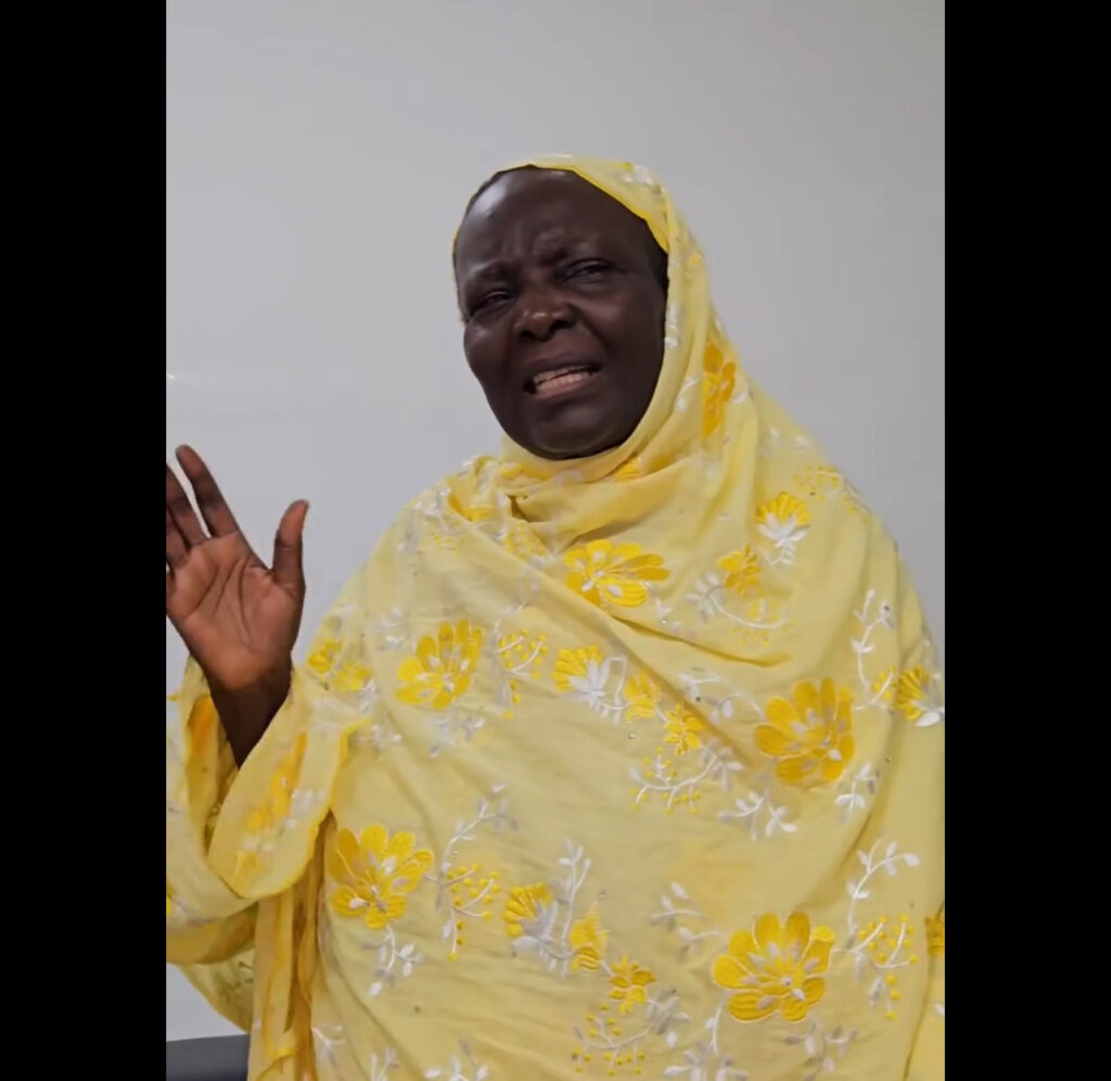 (Vidéo): Le cadeau majestueux de Coumba Gawlo fait pleurer sa mère