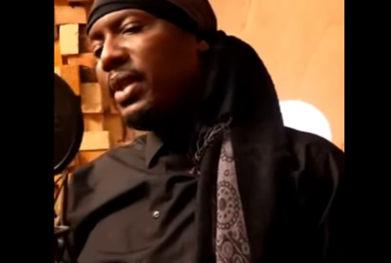(Vidéo) : Bidew Bou Bess dédie une belle chanson à Serigne Moustapha Sy