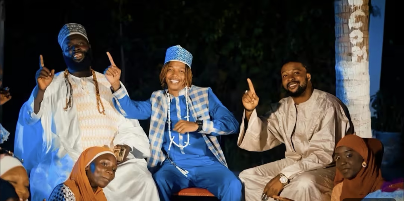 (Clip officiel) – Wizzy Kana dévoile un magnifique clip, « Shamsu Sodaan ».