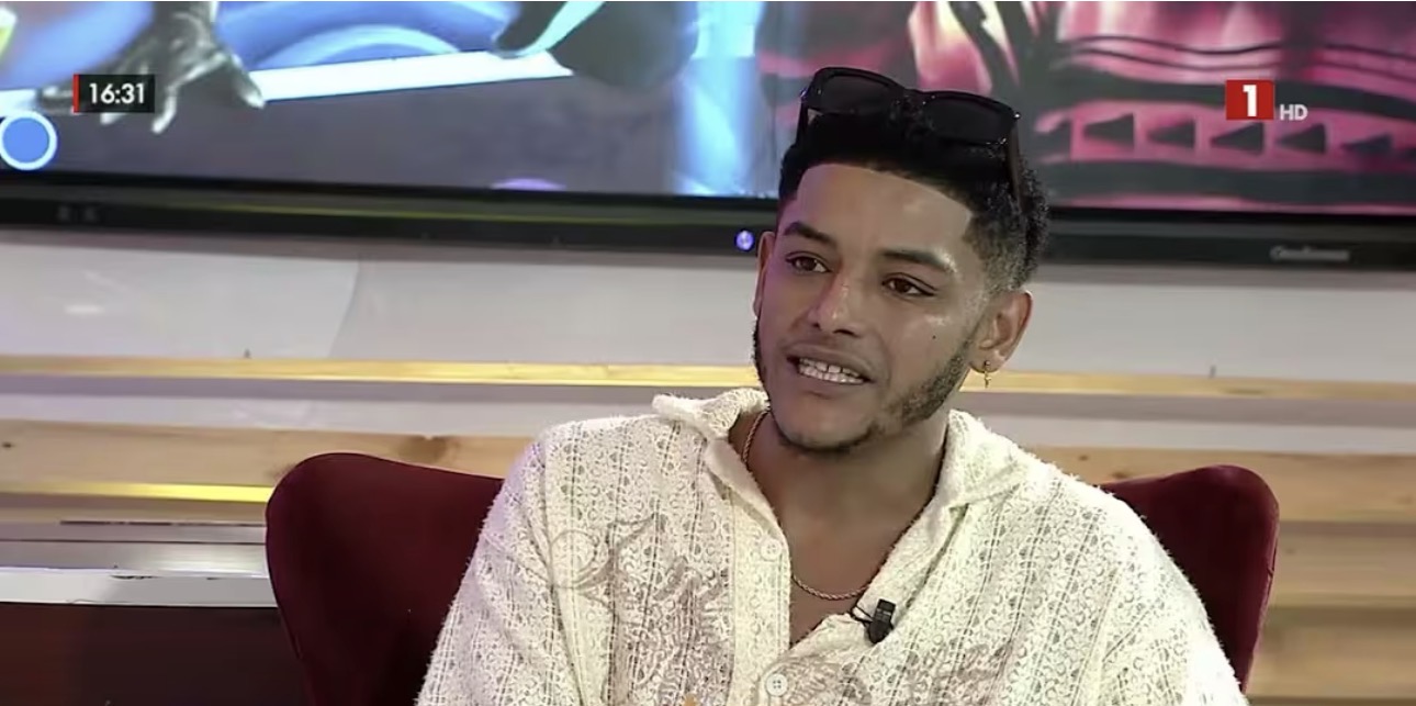 (Vidéo) – « Je rêve de faire un featuring avec…», Akbess parle de son rêve.