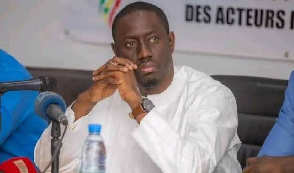 Atteinte à la sécurité de l’État : L’ancien ministre Pape Malick Ndour placé en garde à vue…