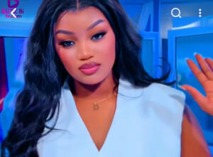 (Vidéo): Élégante en total blanc, Jarrah S’en P’tit Galé se lâche sur son hit