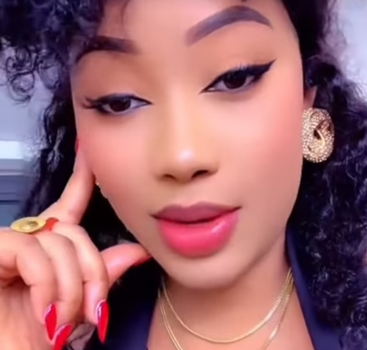 (Vidéo): Ndeya, la femme de Sidy Diop, se lâche sur le hit son mari