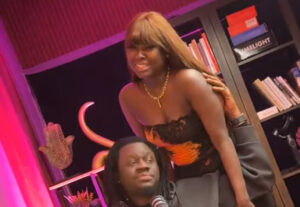 (Vidéo): Omaro à sa future épouse Sokhna Bator : «Moy sama lumière »