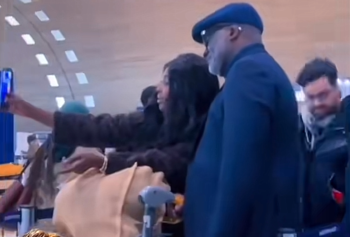 (Vidéo)- La chanteuse Amy Collé Dieng de retour au Sénégal