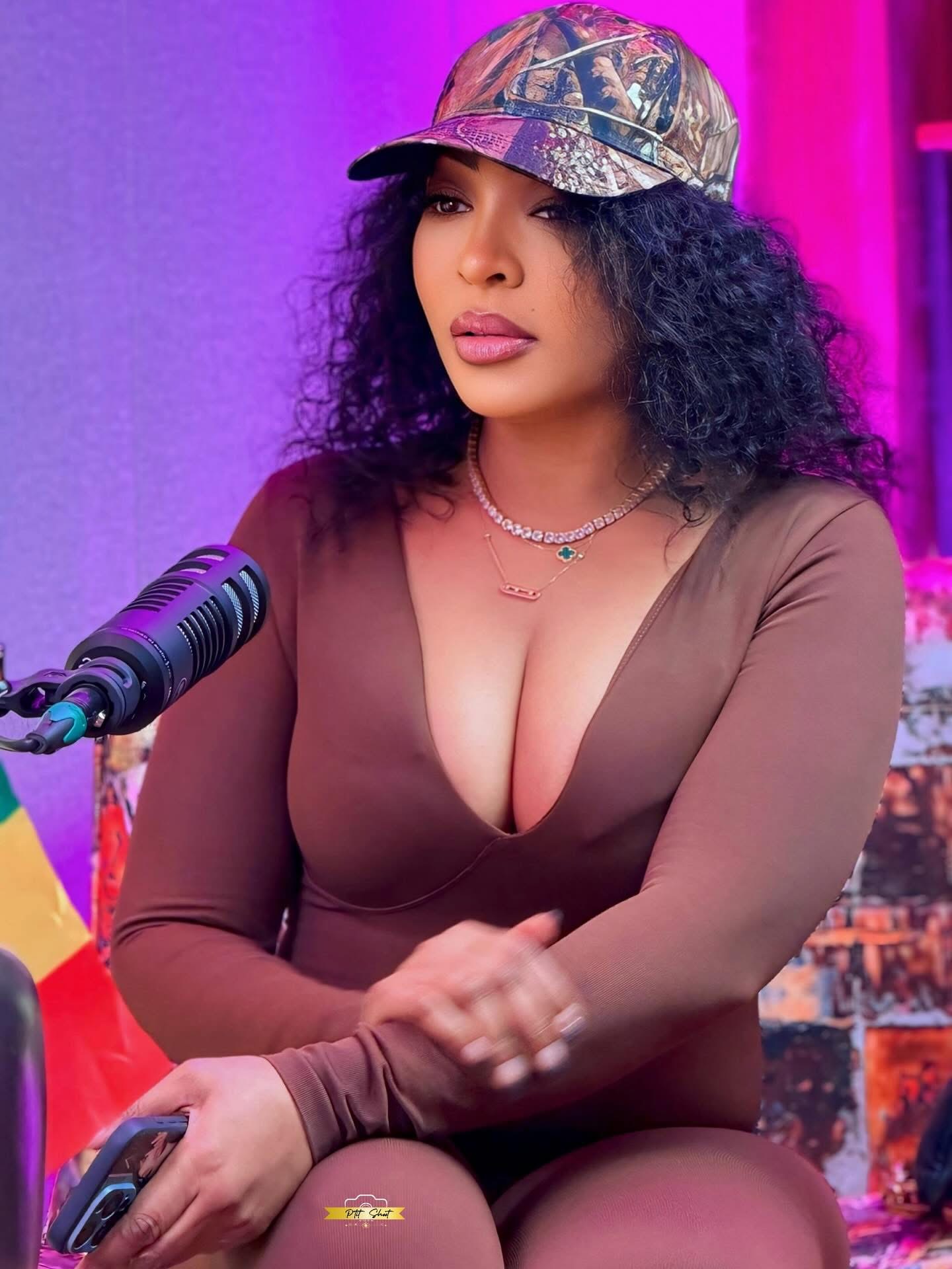 (Photos)- : Viviane Chidid dévoile une allure irrésistible