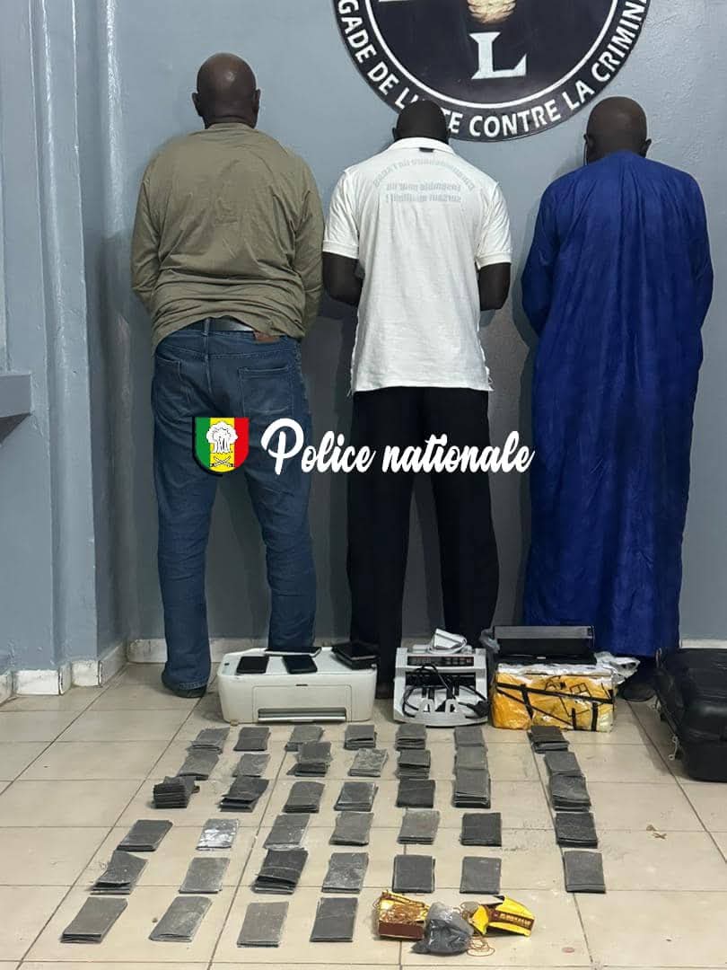 Trafic de faux billets : trois individus arrêtés à Guédiawaye