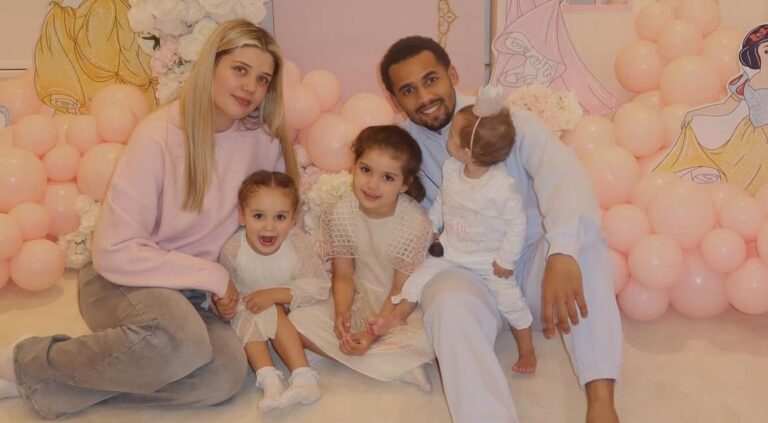 (Photos)- Iliman Ndiaye, complice et souriant aux côtés de sa petite famille