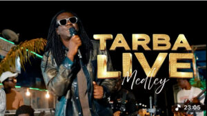 Tarba Mbaye revisite ses succès en live avec son orchestre