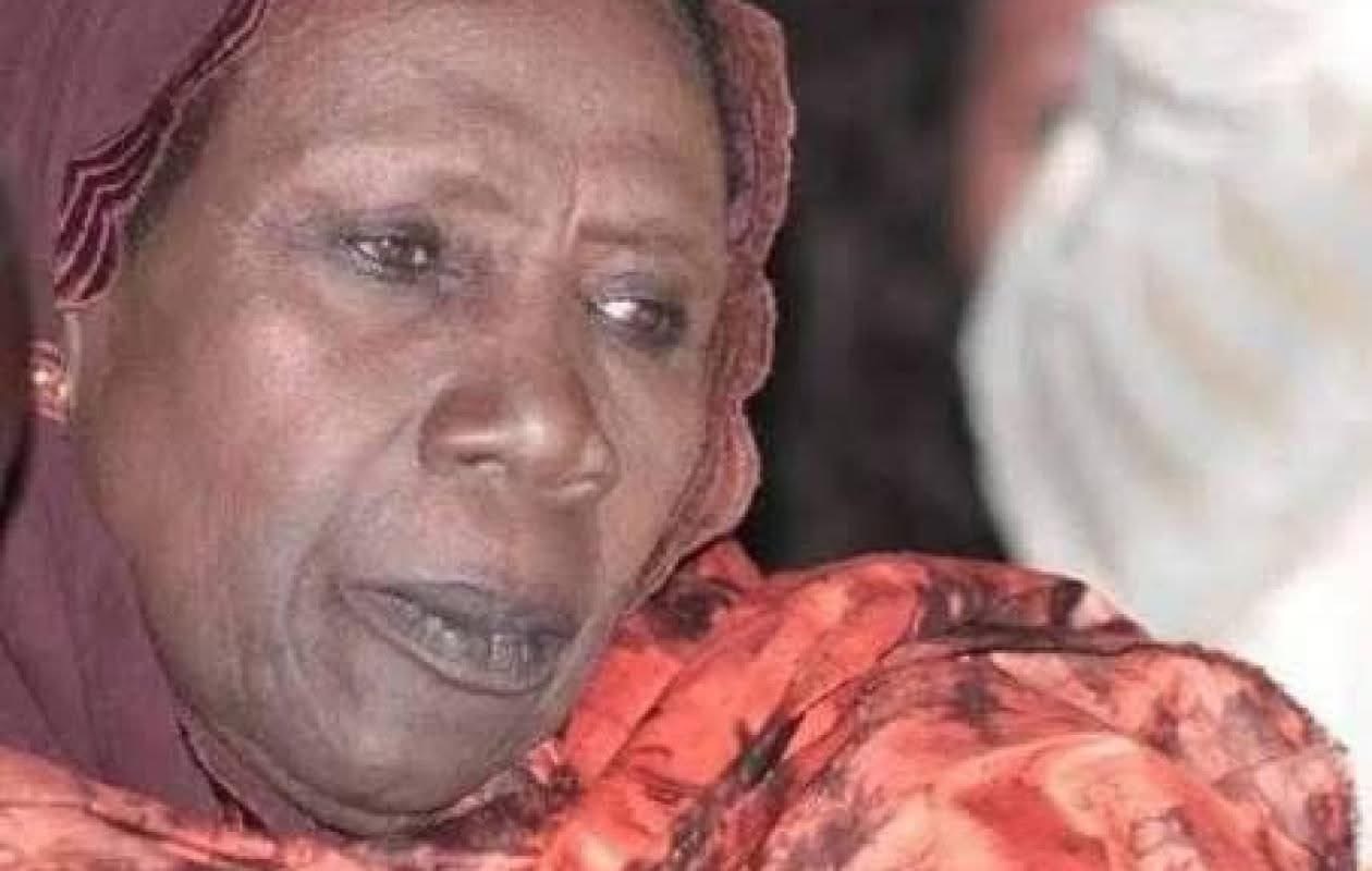 Queen Biz salue la mémoire d’Adja Khar Mbaye Madiaga, icône de la culture sénégalaise