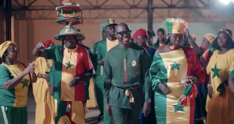 (Vidéo) – « 12 Gaïndé » : l’hommage d’Abdou Guité Seck aux Lions de la Teranga…