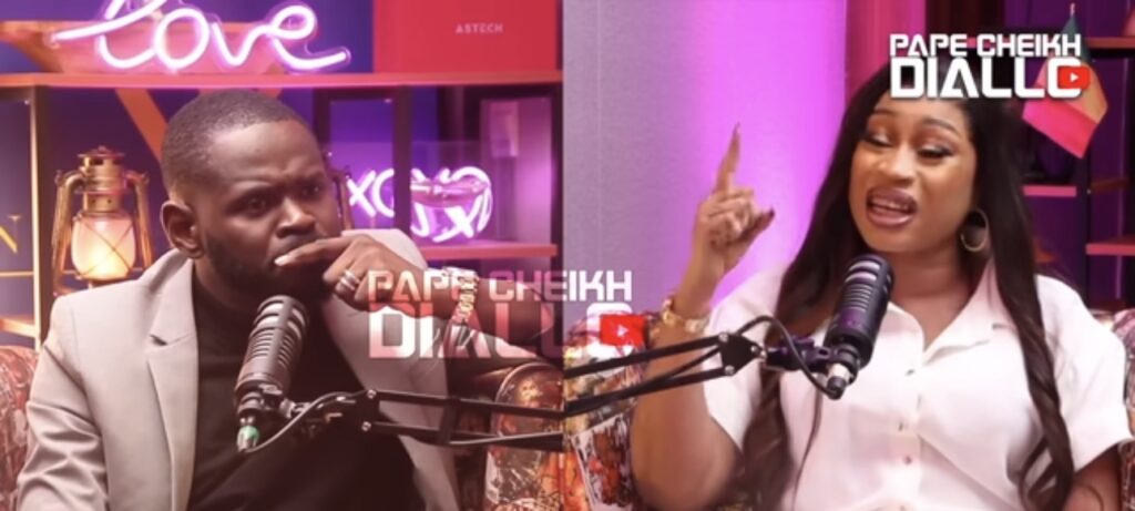 (Vidéo) – « Sougnou keur beneu nég la amon… », Aida Samb raconte son enfance…