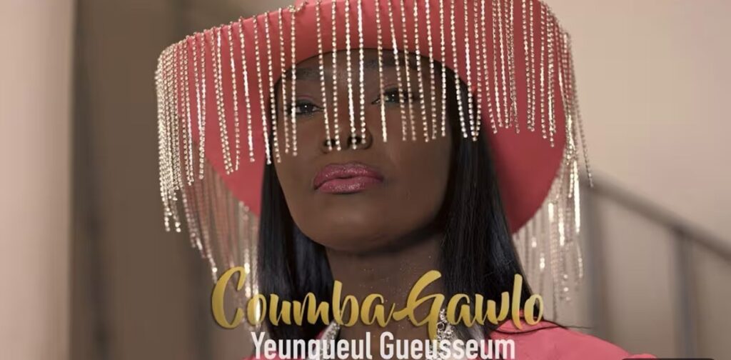 (Clip officiel) – « Yeungueul Gueusseum », le nouveau clip de la diva Coumba Gawlo.