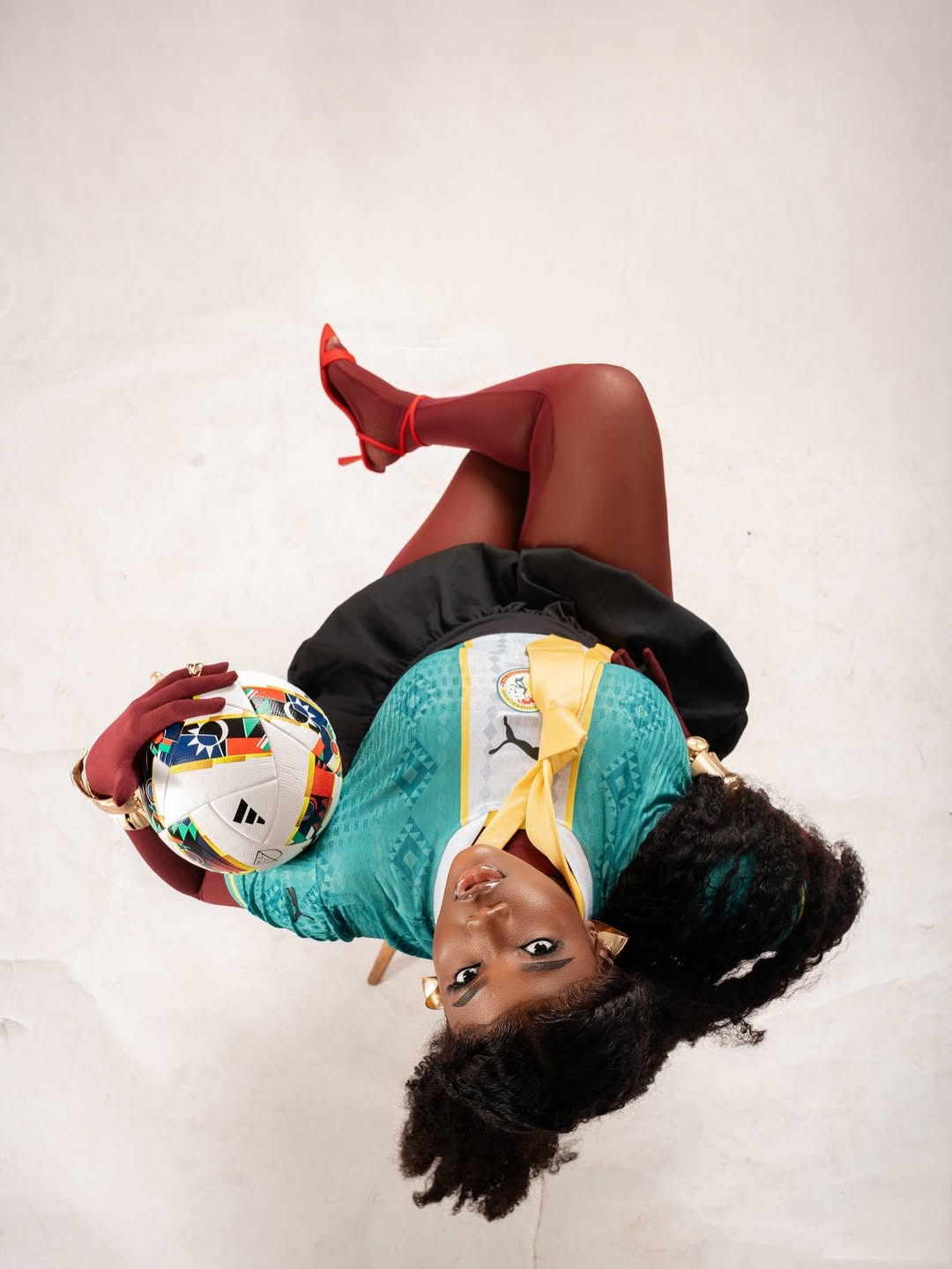 (05 photos) : Football, mode et audace : Aadja Everywhere célèbre le Sénégal