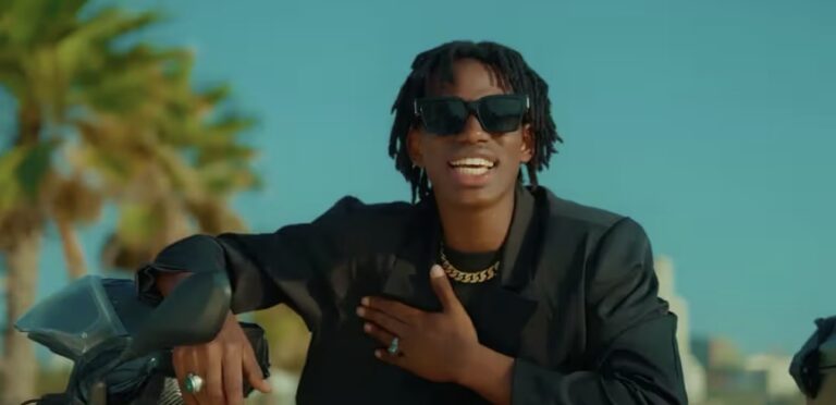 (Teaser) – Le chanteur Amadou annonce un magnifique clip, « Xalé Bu Fresh ».