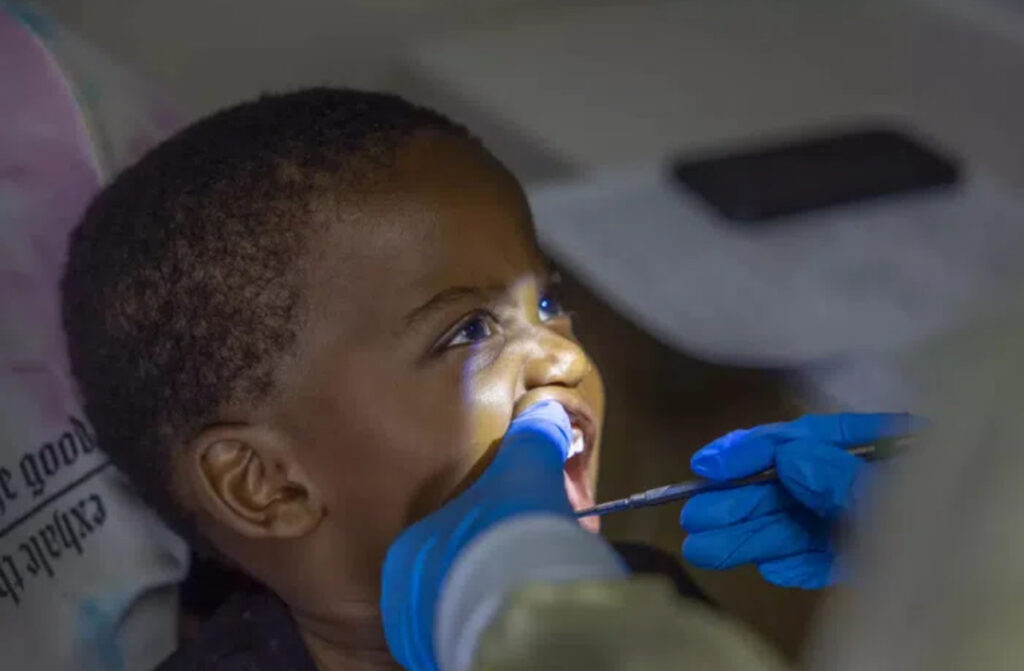 Accusé d’avoir giflé un enfant de 4 ans, un dentiste devant le tribunal