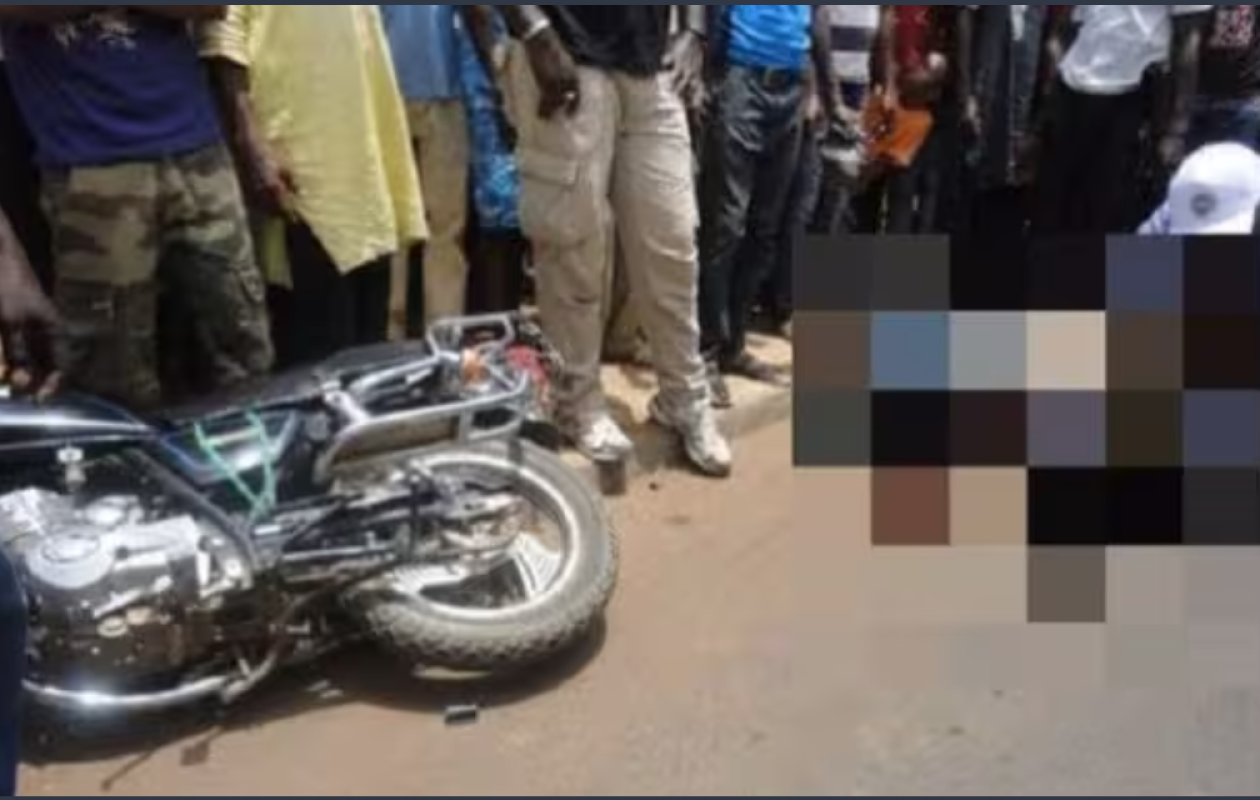 Louga : un conducteur de moto Jakarta tu3 après avoir été pęrcuté par un taxi…
