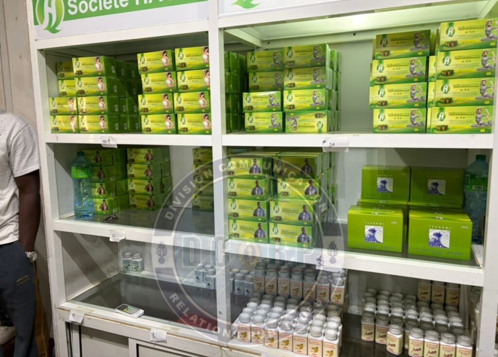 4b23bb71-79c5-4adb-899f-f1b288f54d14-1024x733 Scandale sanitaire : un cabinet illégal découvert, trois individus aux arrêts