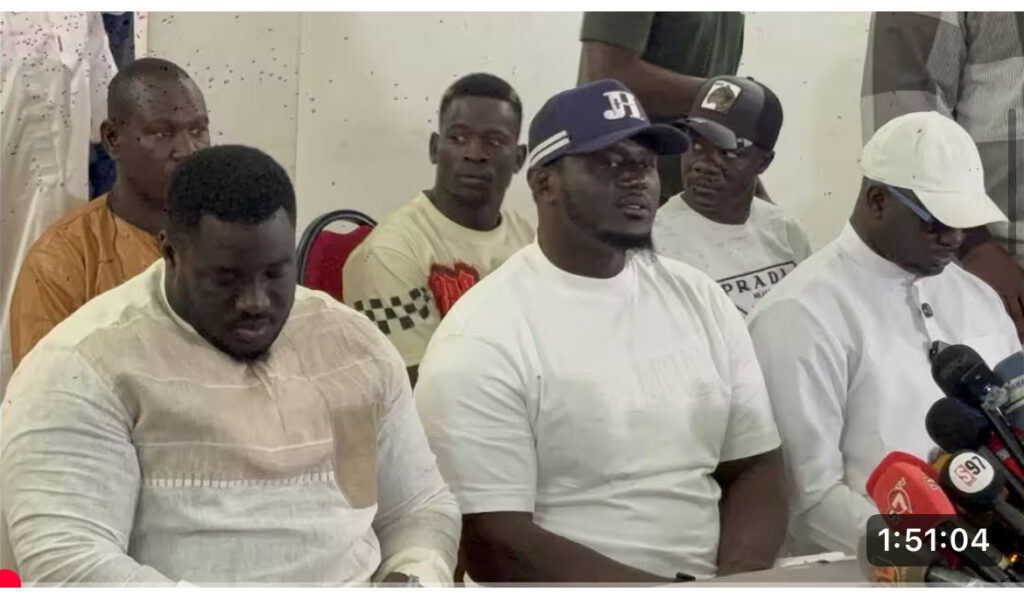 Conférence des lutteurs : Balla Gaye 2 réapparaît et calme les inquiétudes… (vidéo)