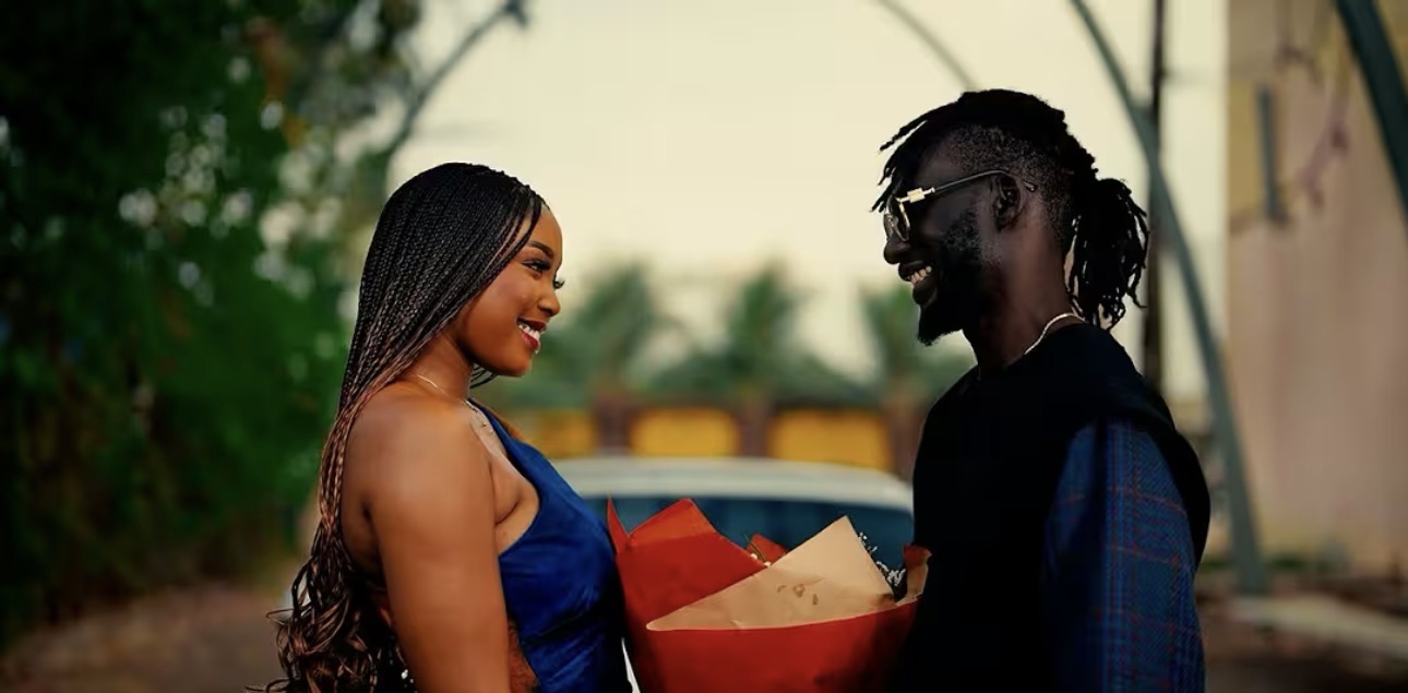 (Clip officiel) – « Paella », le nouveau clip d’Akhlou Brick en feat avec Pape Diouf…