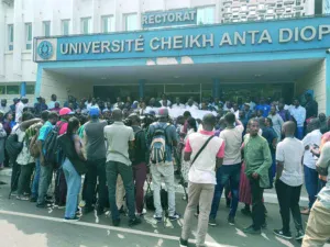 Crise à l’UCAD : les amicales d’étudiants suspendues par le Conseil académique…