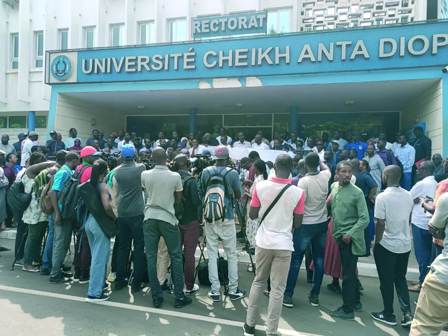 Crise à l’UCAD : les amicales d’étudiants suspendues par le Conseil académique…