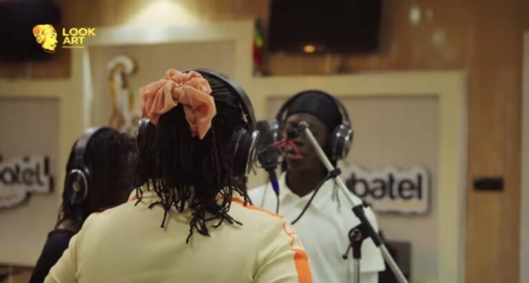 (Vidéo) – Carlou D fait revivre « Yaw la » dans un remix émouvant avec ses enfants…
