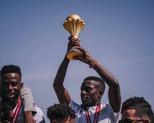 Football : le trophée de la CAN 2025 sillonne les 14 régions