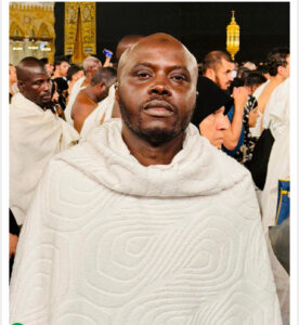 Arrêt sur image – Surprise : Mollah Morgun effectue la Oumrah