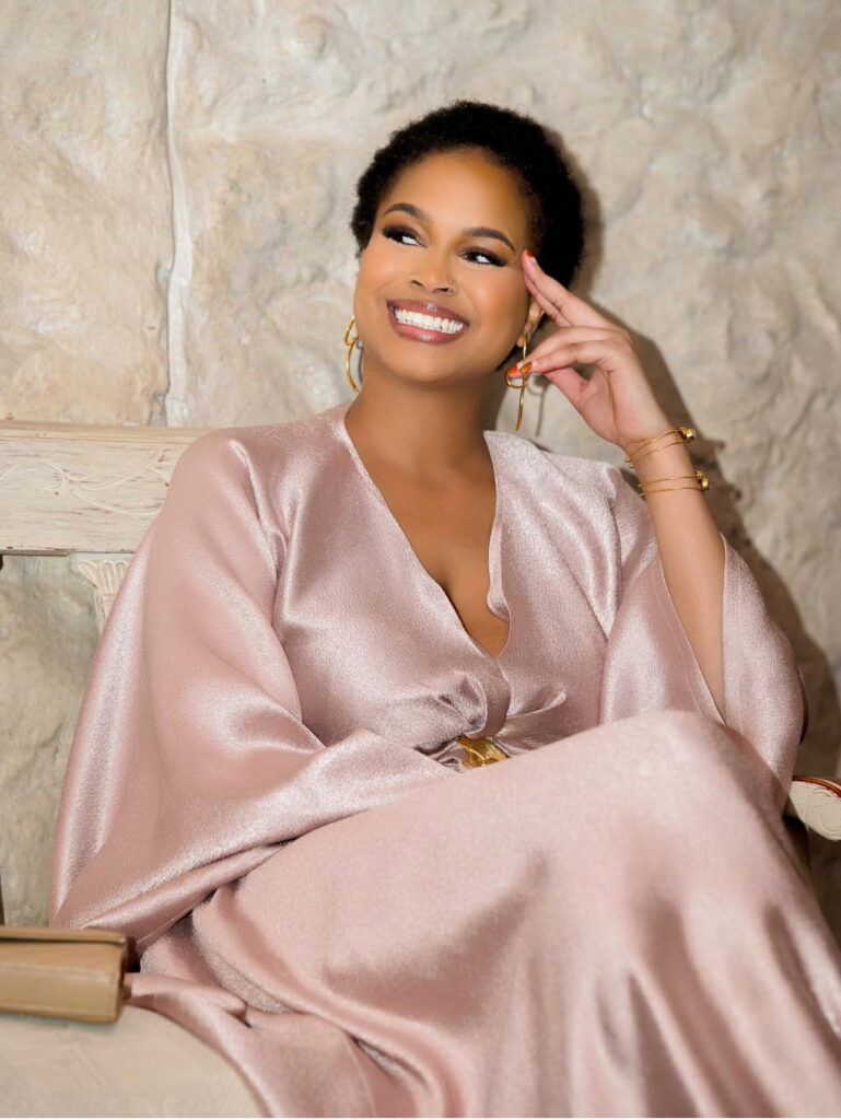 Marie Louise Diaw aussi belle que souriante