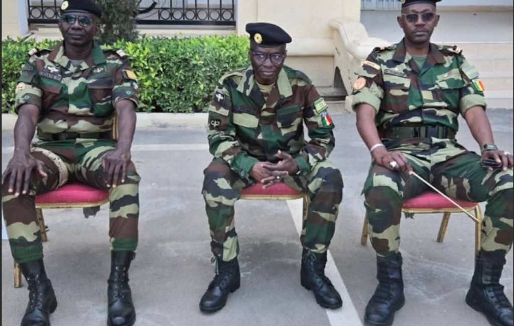 50 ans de carrière : Omar Pène lance un projet musical pour honorer l’armée…