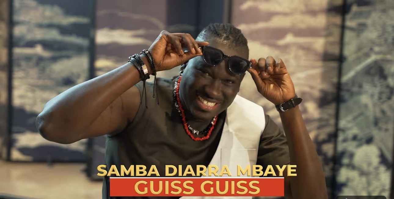 (Clip officiel) – « Guis Guis », le magnifique clip de Samba Diarra Mbaye…