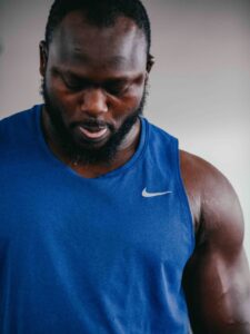 Modou Lo prépare son grand retour : qui sera le prochain adversaire de l’ex-roi des arènes ?