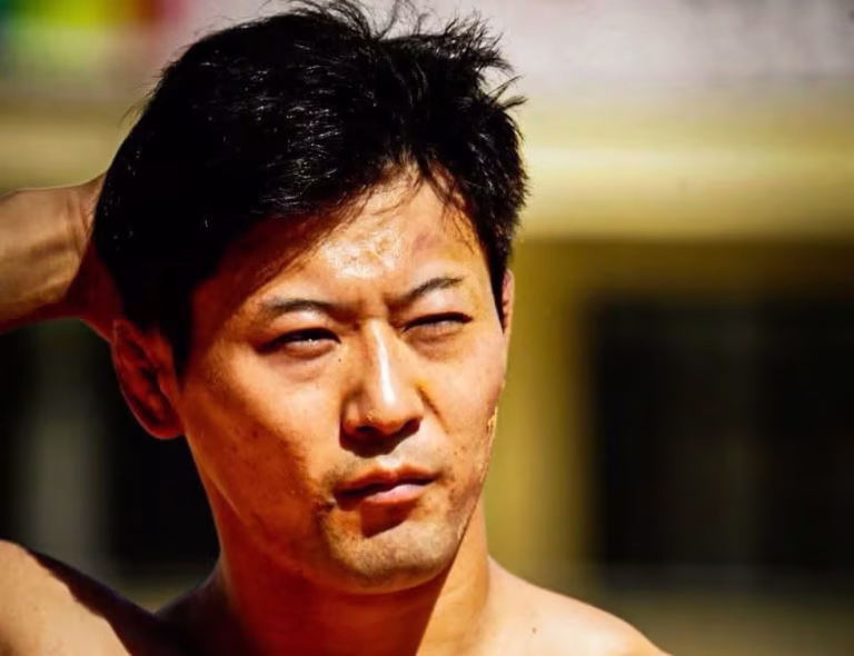 Songo Tine : L&rsquo;ascension fulgurante du lutteur japonais