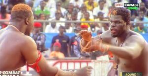 Arène nationale : C&rsquo;est terminé entre Alboury et Pape Thiam, une très grosse bataille (vidéo)