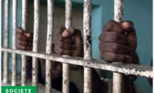 Thiès : Ivre, il pénètre dans une maison pour voler, le procureur requiert 2 ans de prison, dont 4 mois ferme