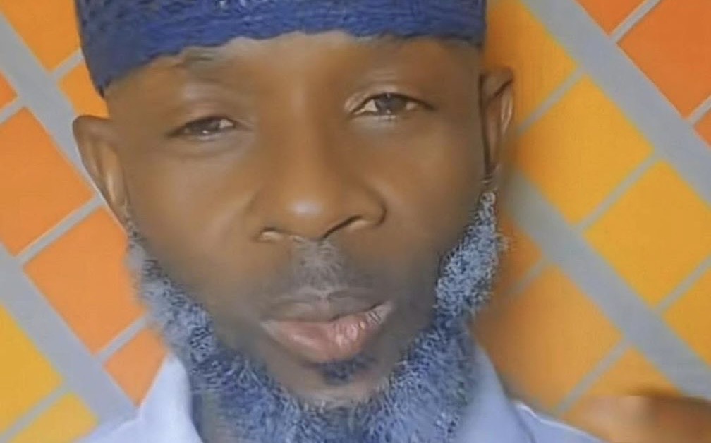 Saint-Louis : Masseck Sarr en garde à vue après des propos visant Serigne Touba.