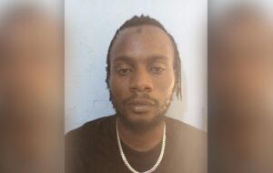 Deux mois de prison ferme pour Babacar Ndiaye suite à des menaces contre la famille présidentielle sur TikTok