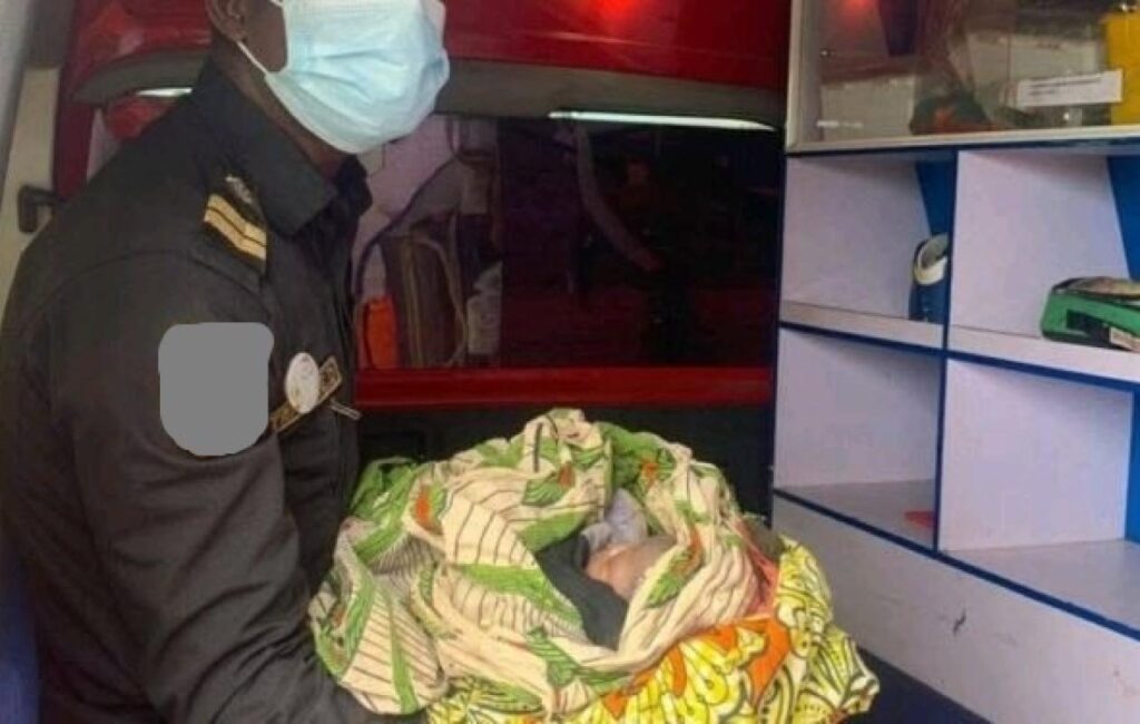 Drame à la Cité Bissap : un nouveau-né sauvé in extremis des canalisations, une étudiante…