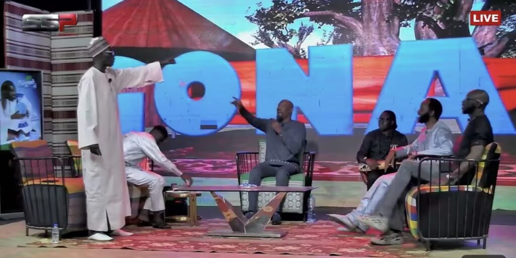 (Vidéo) – Père Ma Ngoné explique pourquoi il s’est réconcilié avec les lutteurs de Thiaroye.