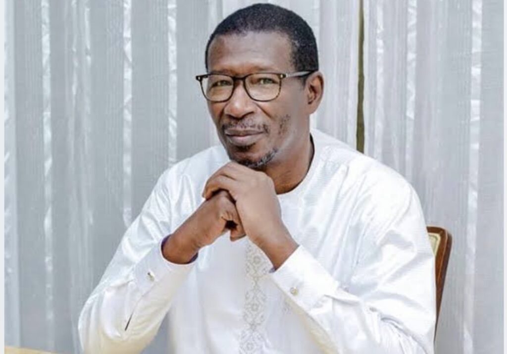 Plainte pour diffamation : Mary Teuw Niane attaque Thierno Lô après ses accusations sur Macky Sall.