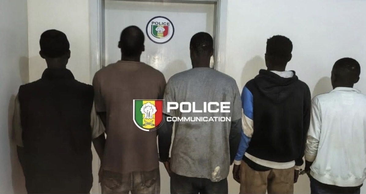Thiaroye : un trafic d’huile alimentaire dangereuse démantelé, 5 suspects arrêtés.