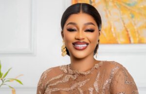 (Photos)- Clara fait sensation avec son sublime “sagnsé” de Tabaski