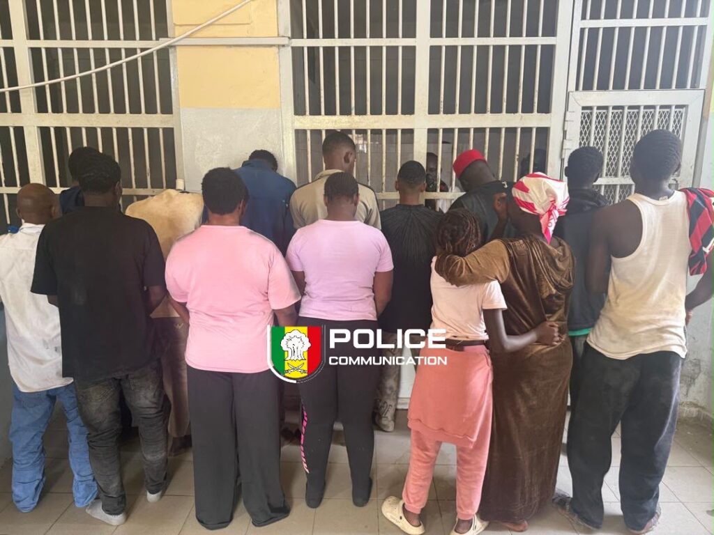 Soumbédioune : 13 candidats à l’émigration clandestine arrêtés avant leur départ pour l’Espagne